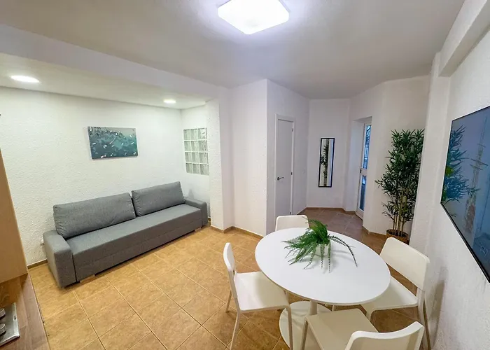 Carvajal 2 - Turistea * Fuengirola